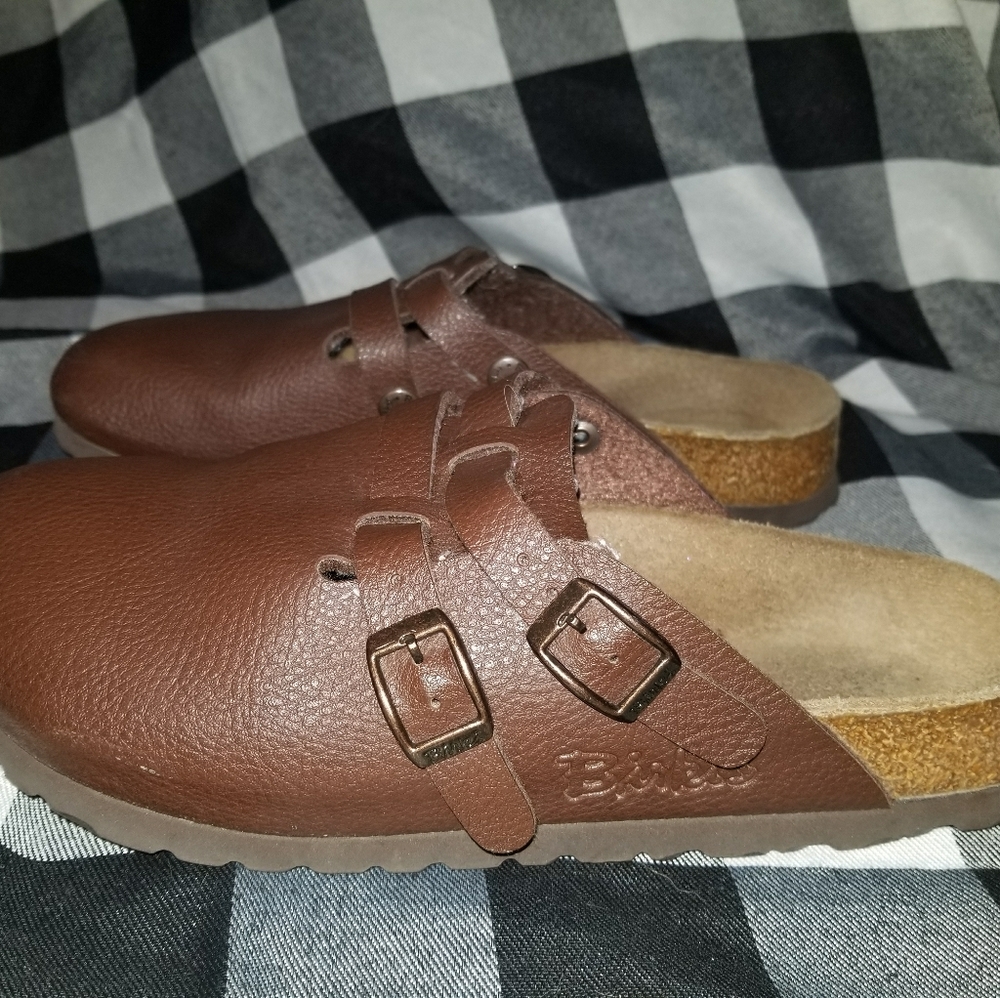 Birki's by Birkenstock Kay Brown Pebbled Leather 2 Strap Clogs Size W7 or M5